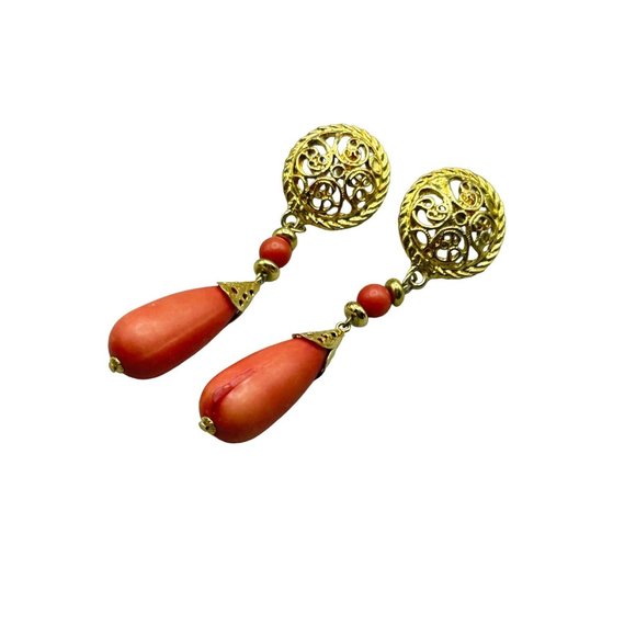 Vintage Long Dangles Earrings Pierced 80s 90s Jewelry Faux Coral Gold Tone Metal - Picture 1 of 5
